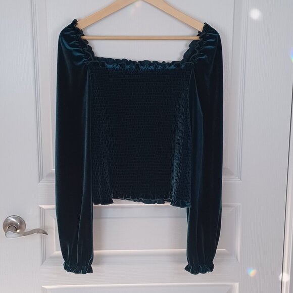 Laundry By Shelli Secal Off Shoulder Top Women M/L Green Velvet Whimsigoth - Picture 2 of 5